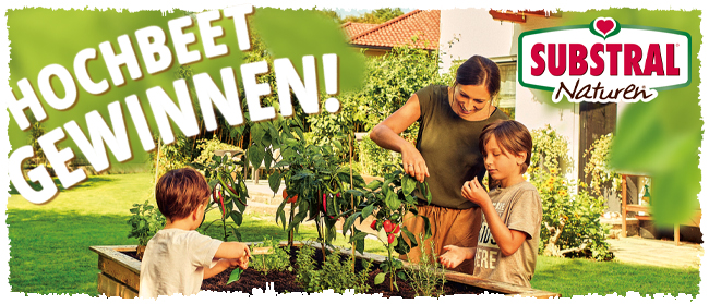 Eine Frau und zwei Kinder pflegen Pflanzen in einem Hochbeet im Freien. Der Text „HOCHBEET GEWINNEN!“ und das Logo von SUBSTRAL Naturen sind im Bild zu sehen. Die Szene ist hell und sommerlich.